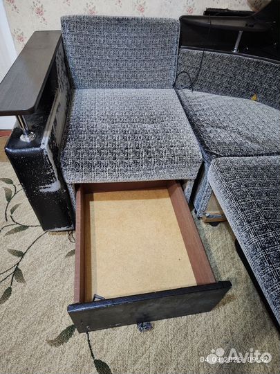 Угловой диван бу