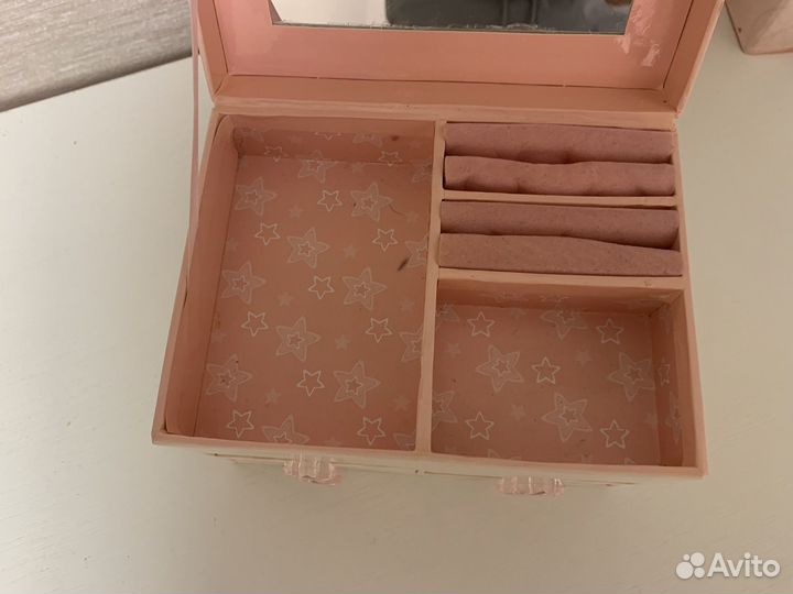 Шкатулка для украшений