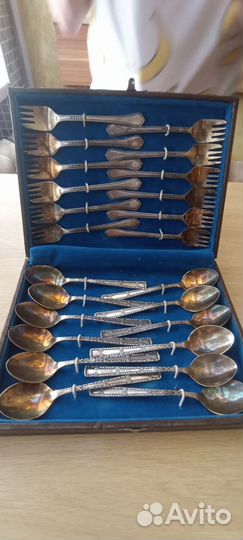 Набор столовых приборов мельхиор