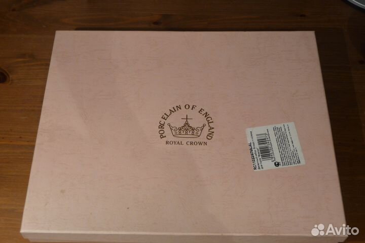 Блюдо и лопатка для торта