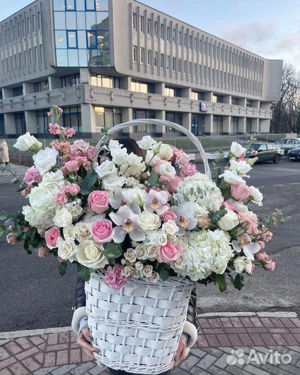Корзинка с цветами, Премиум
