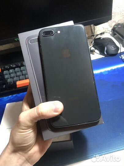iPhone 8 Plus, 64 ГБ
