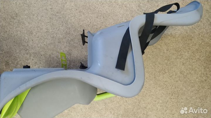 Кресло детское для безопасной перевозки ребенка