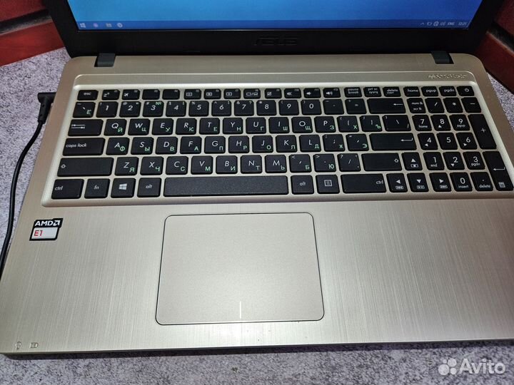 Ноутбук asus X540YA-XO047T