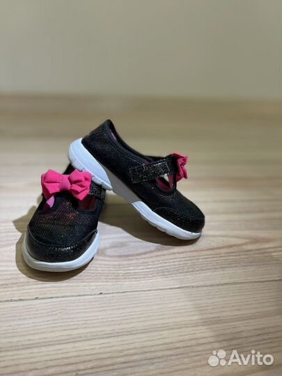 Кеды балетки skechers для девочки 24размер