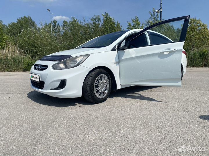 Hyundai Solaris 1.6 AT, 2012, 214 308 км