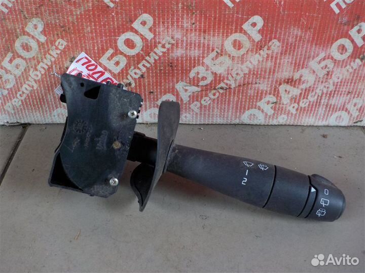 Блок подрулевых выключателей дворников LADA Largus