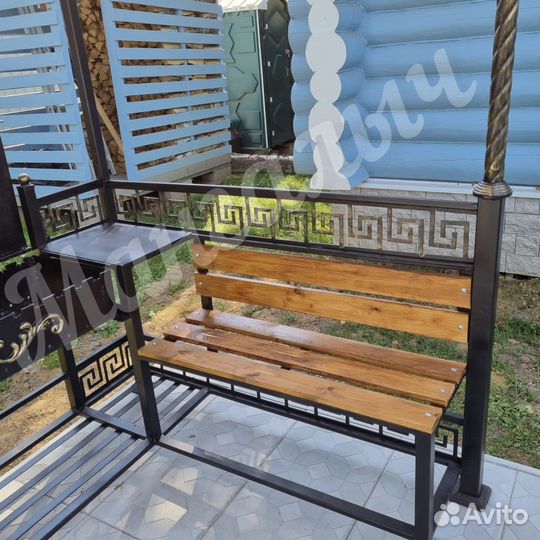 Мангал с крышей