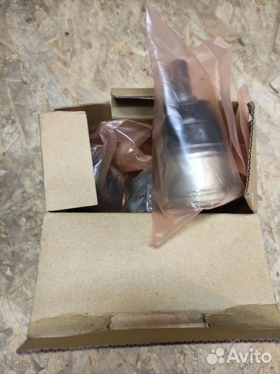 Шаровая опора нижняя Honda Accord 6