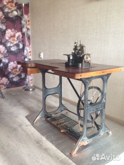 Швейная машина, оверлок