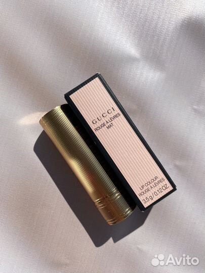 Gucci помада
