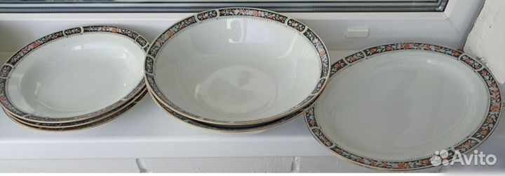 Набор тарелок