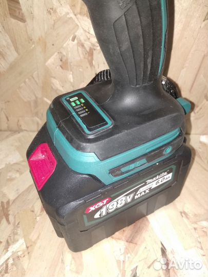 Аккумуляторный ледобур makita