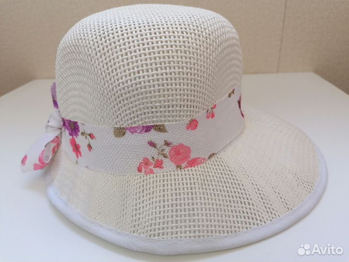 Шляпа из соломки женская