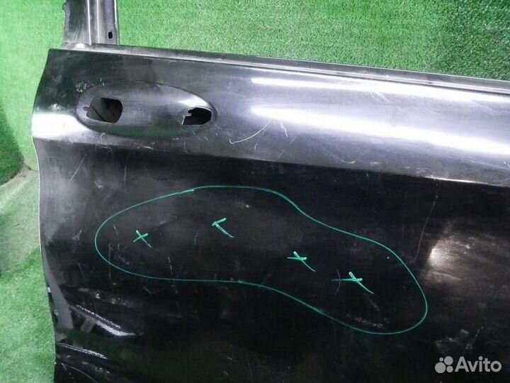 Дверь передняя правая Mercedes-Benz C-Class