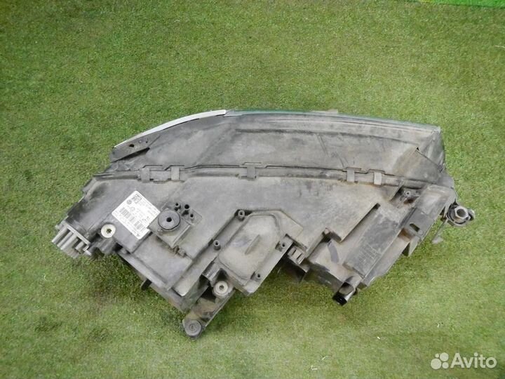 Фара левая Volkswagen Tiguan