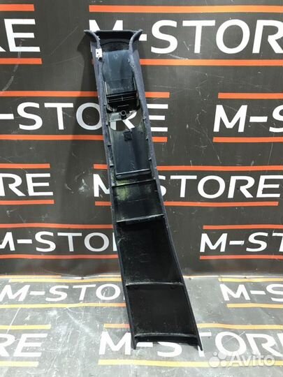 Обшивка стойки правая Mercedes-Benz E-Class W210