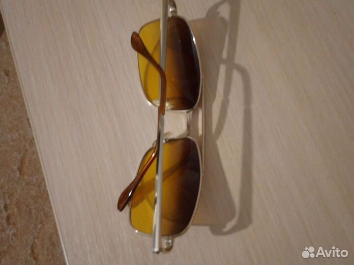 Солнцезащитные очки