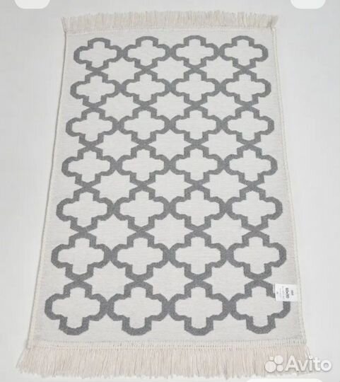 Серый коврик