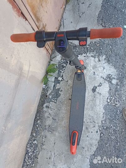 Электросамокат ninebot