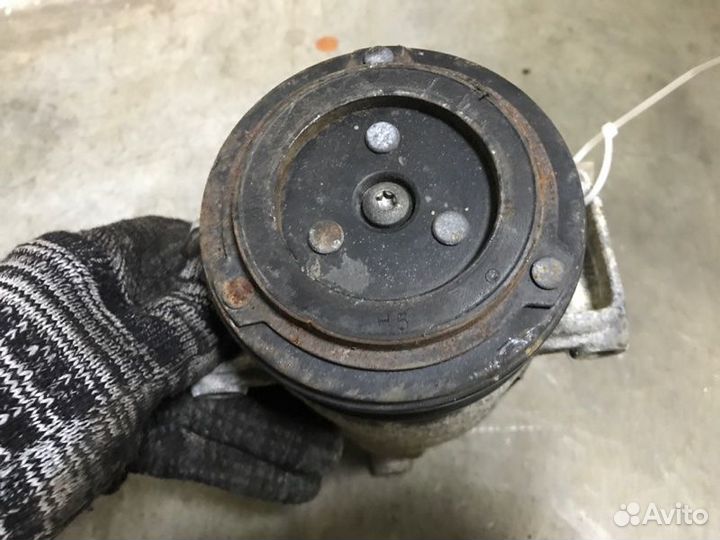 Компрессор кондиционера Opel Astra H 1.8 I 2006