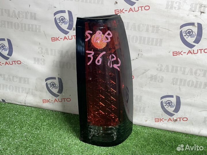 Задние фонари Chevrolet Suburban GMT400