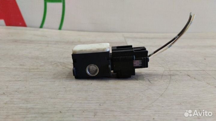 Датчик удара Mazda Mazda 3 BK Z6 (1.6) 2007