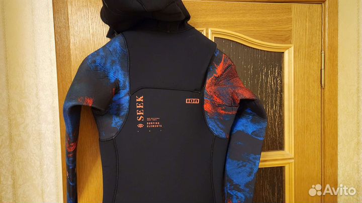 Новый гидрокостюм ION seek AMP 6/5мм с капюшоном