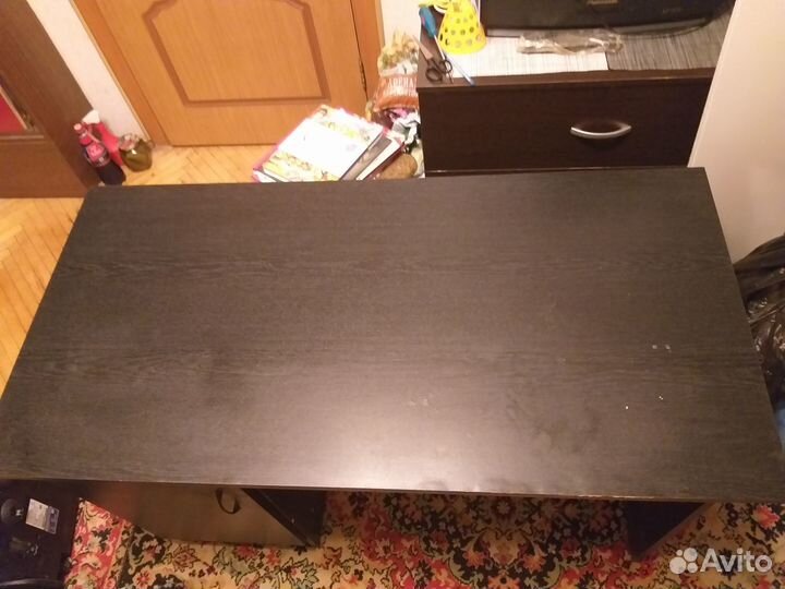 Стол письменный компьютерный черного цвета