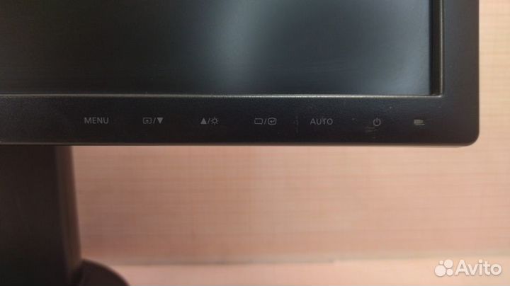 Монитор б/у 22