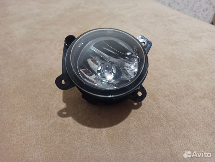 Фара противотуманная правая на LADA Kalina