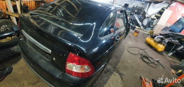 Авто на разбор LADA 2170 хэтчбэк 21126 2011