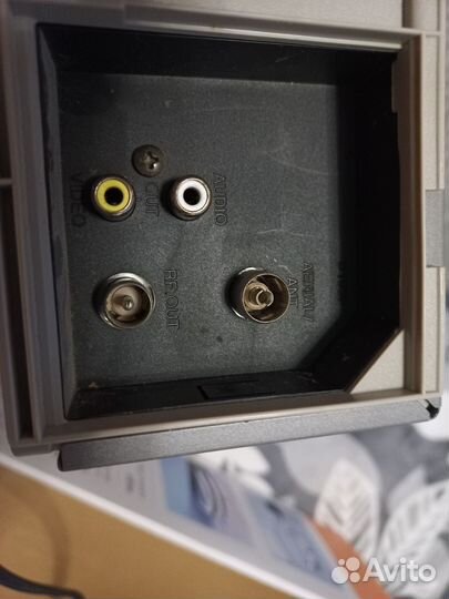 Видеомагнитофон LG