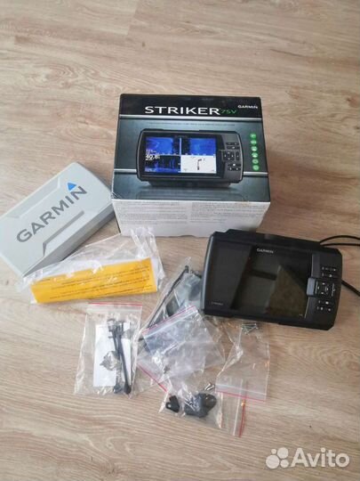 Эхолот Garmin straiker 7sv
