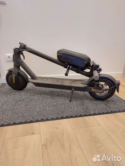 Электросамокат Xiaomi Mi Electric Scooter 1S