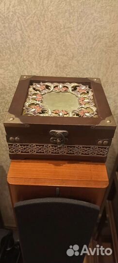 Шкатулка для украшений
