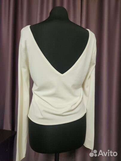 Джемпер женский 42 44 вырез на спине