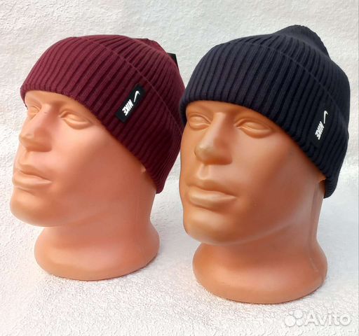 Спортивные демисезонные шапки 