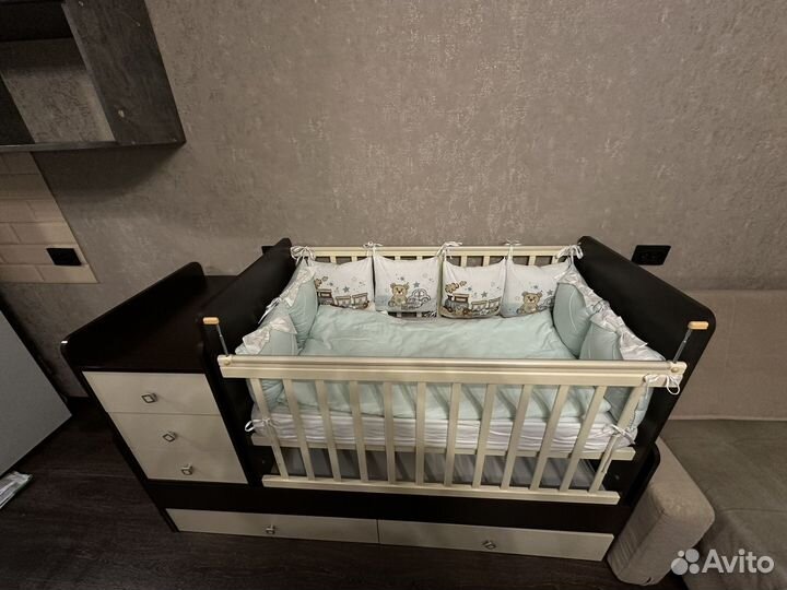 Детская кроватка