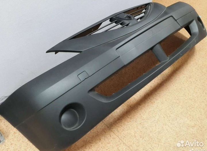 Бампер передний renault logan