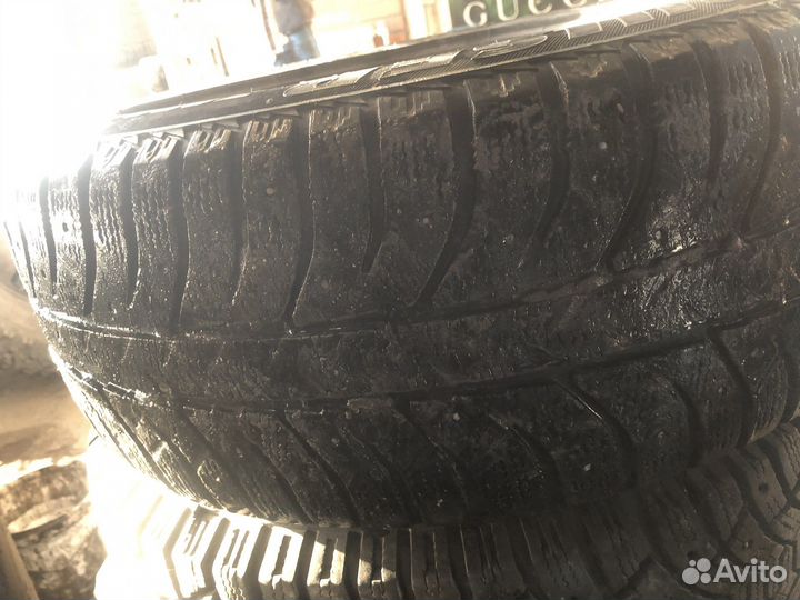 Bridgestone Ice Cruiser 7000 205/55 R16
