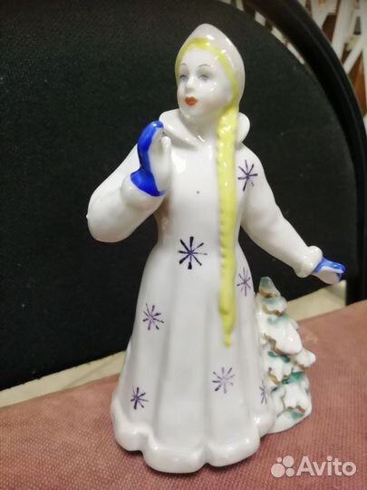 Статуэтка фарфор Дулево