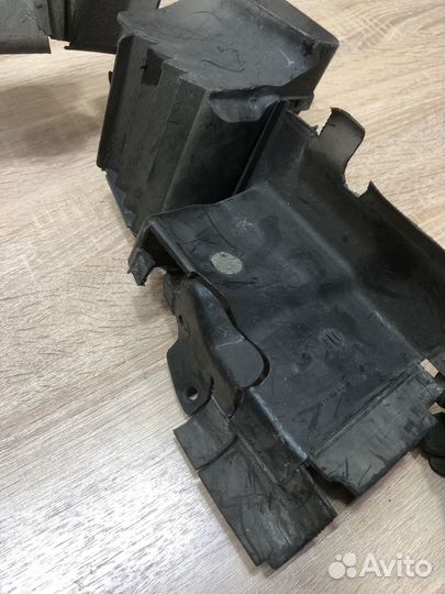 Воздуховод радиатора Mercedes E-Class W211