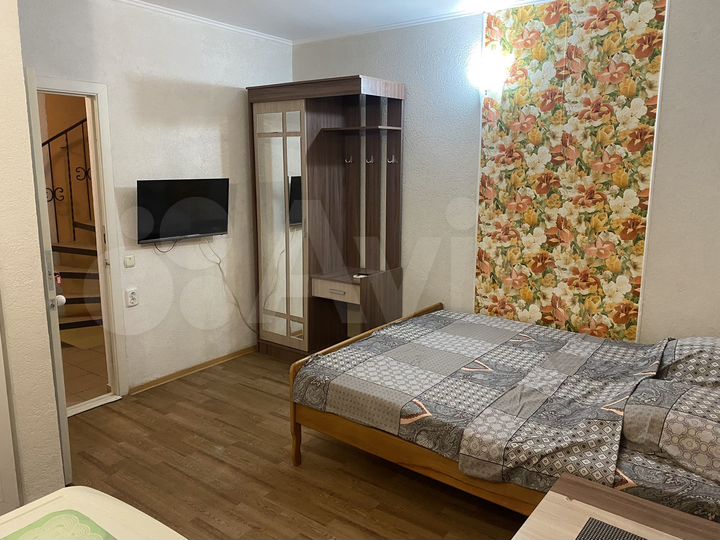 Комната 18 м² в 5-к., 3/4 эт.