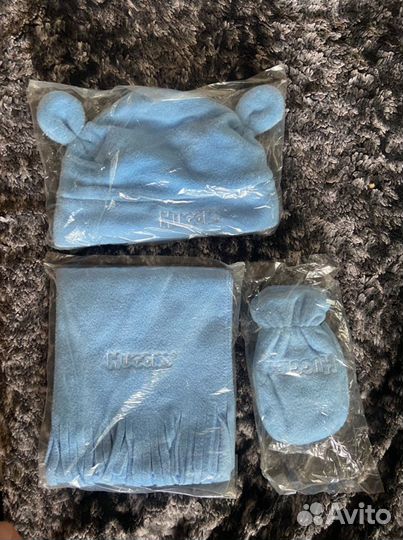 Шапочка, шарф и варежки для малыша