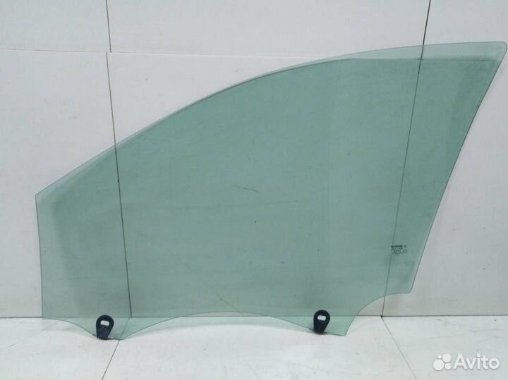 Стекло двери передней правой Renault Clio 3 2005-2