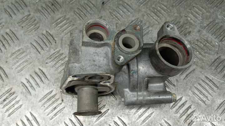 Корпус термостата Cadillac Cts 2