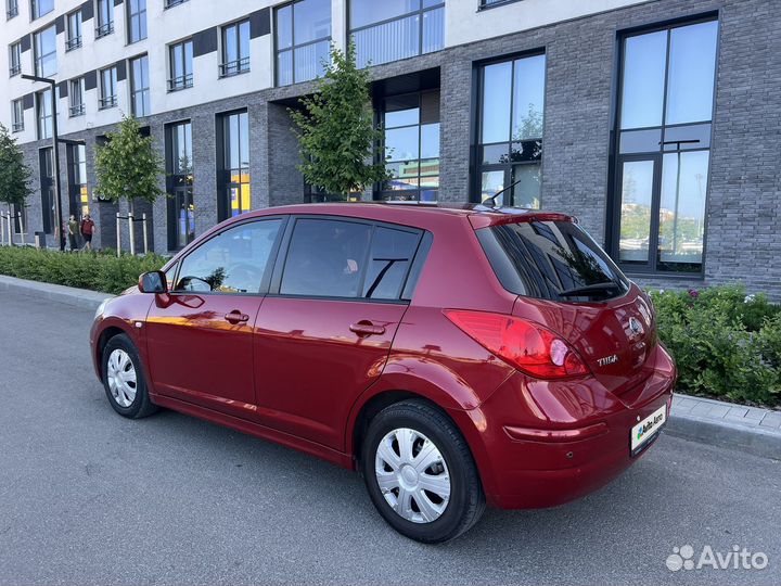 Nissan Tiida 1.6 AT, 2012, 94 000 км