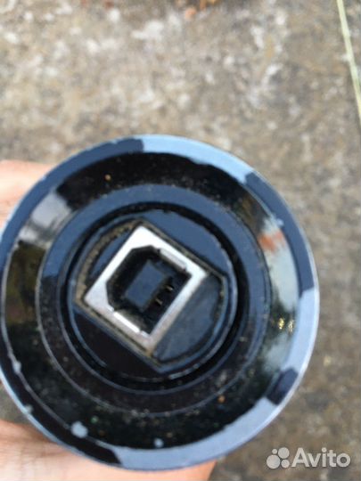 Студийный микрофон