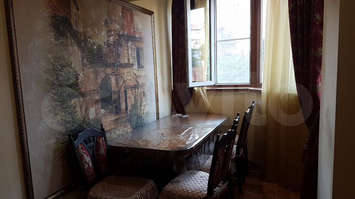 2-к. квартира, 60 м², 2/9 эт.